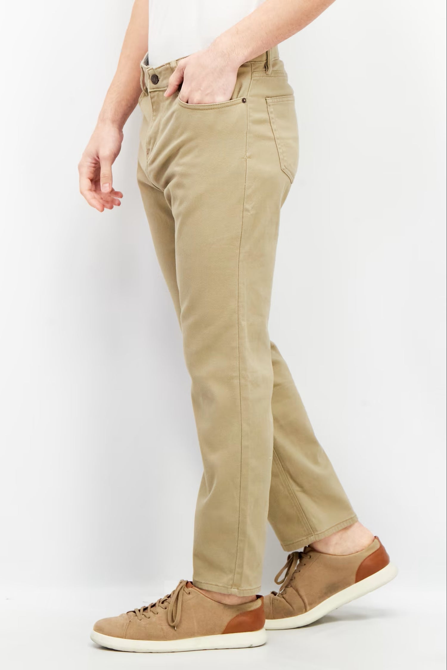 Izod, Men Regular Fit Solid Stretchable Jeans, Tan